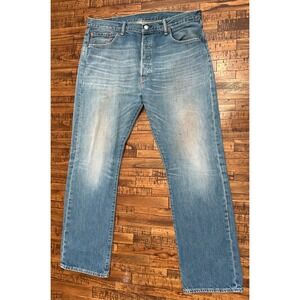 Levi's 501 Original Fit Mens Jeans Light Wash Button Fly Denim Blue Size 38x32